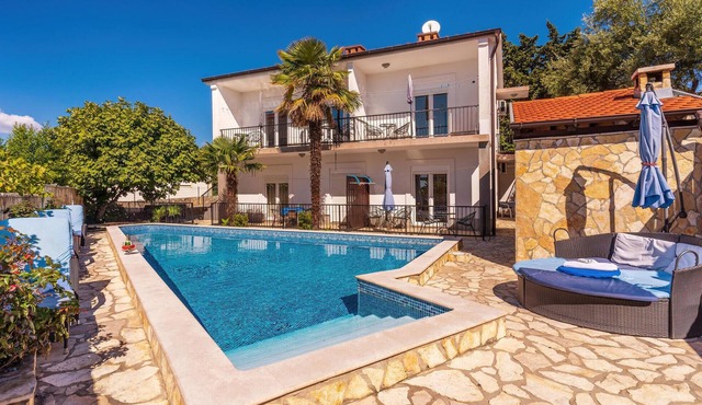Awesome apartment in Krk with swimming pool