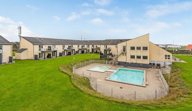 Awesome apartment in Løkken with WiFi