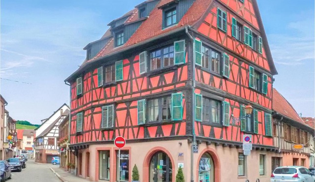 Awesome Apartment In Molsheim With Wifi