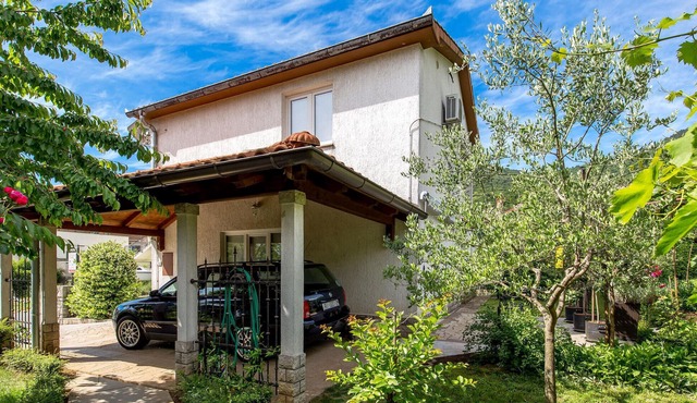 Awesome apartment in Rukavac with WiFi