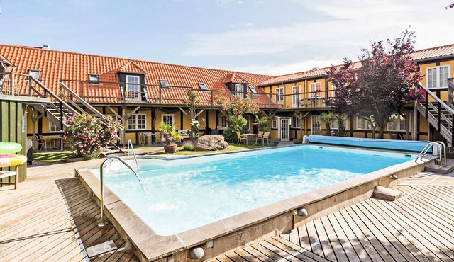 Awesome apartment in Svaneke with swimming pool