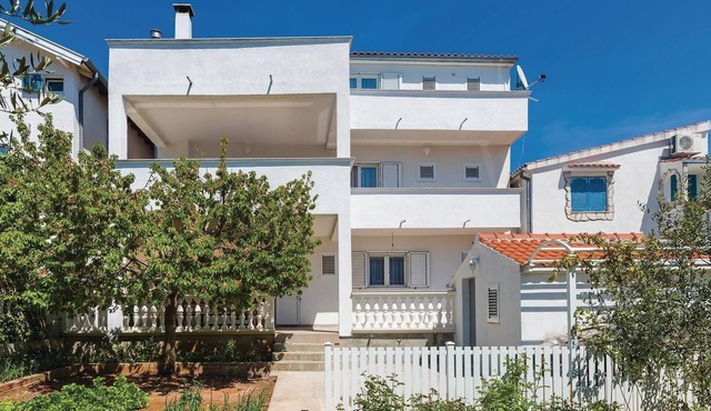 Awesome apartment in Vodice with WiFi
