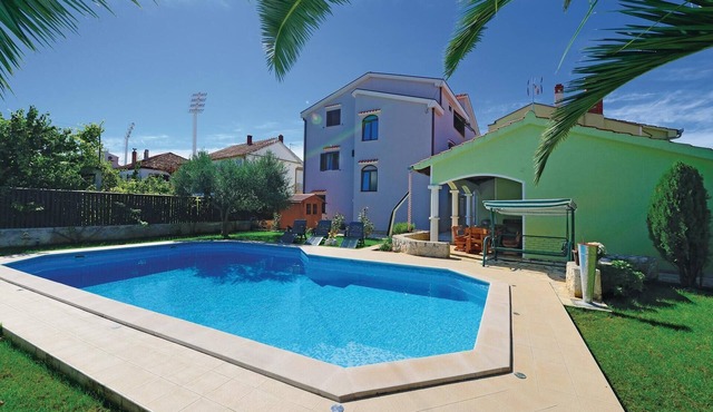 Awesome apartment in Zadar with swimming pool
