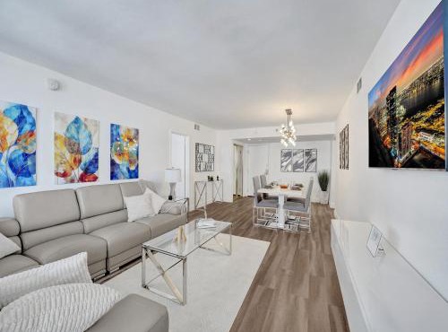 Awesome Beach Condo with Resort Amenities 1016