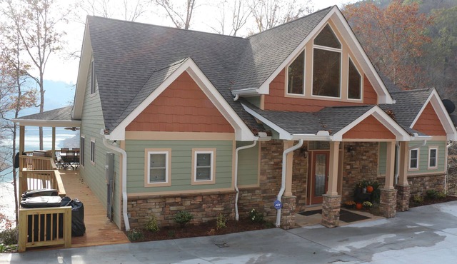 AWESOME COMFORT AND VIEW! All your wants are in this home.