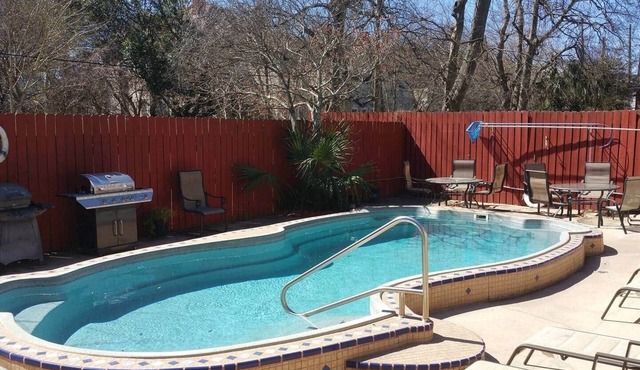 Awesome Downtown Condo with Pool!