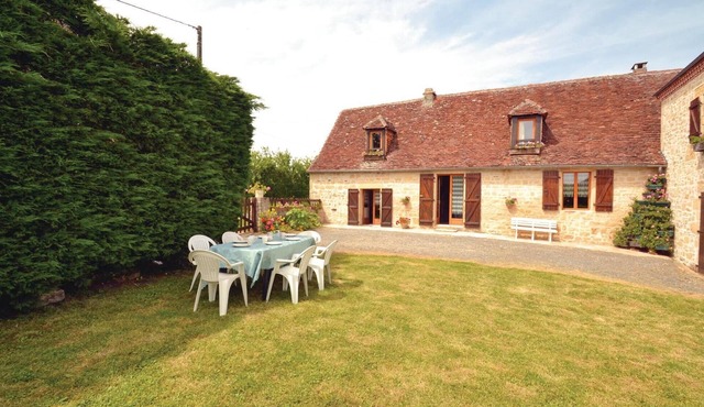 Awesome home in La-Chapelle-Saint-Jean