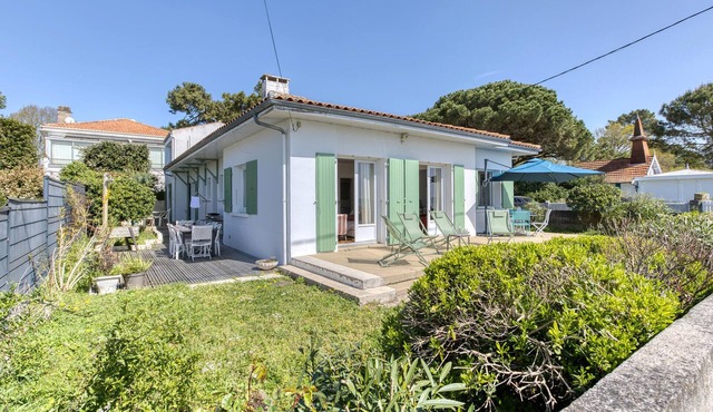 Awesome home in Saint-Trojan-les-Bains