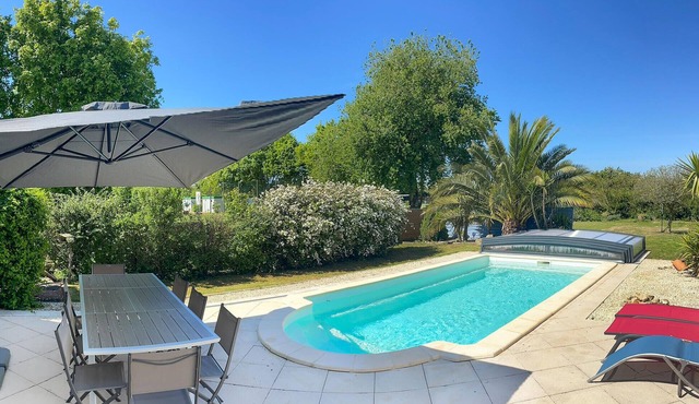 Awesome home in Sainte-Gemme-La-Plaine