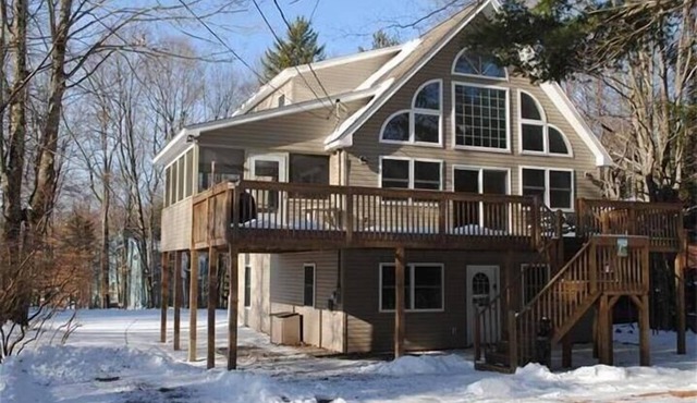 Awesome Fully Equipped Arrowhead Lake Chalet - Fast WiFi - Book Now!
