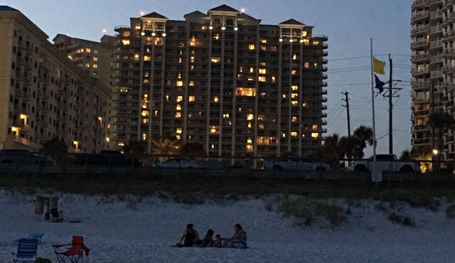 AWESOME GULF AND BEACH VIEWS! Gorgeous 3 BR/2BA Unit, Large Balcony