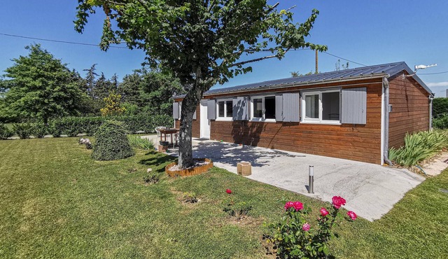 Awesome home in Saint Ouen les Vignes