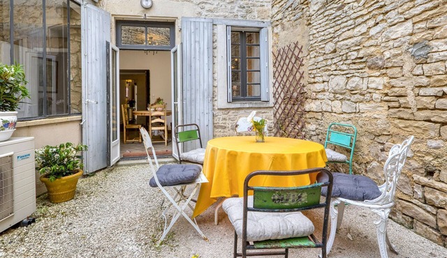 Awesome home in Verteuil-sur-Charente