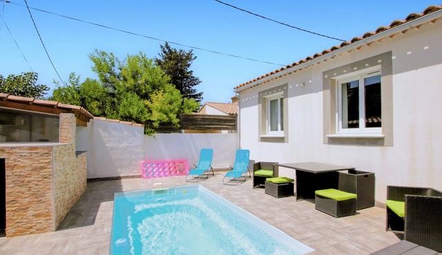 Awesome home in Morières les Avignon