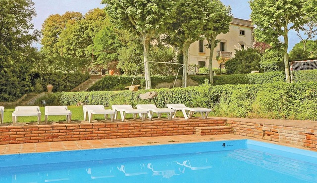 Awesome home in Vilanova del Vallès