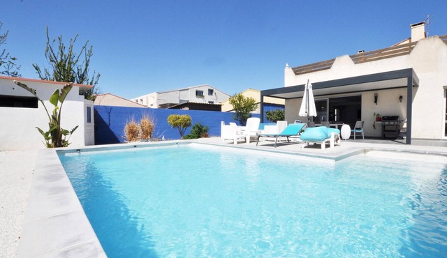 Awesome home in Canet-en-Roussillon