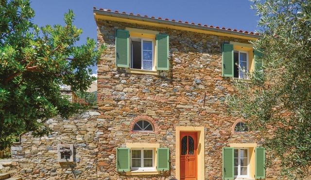 Awesome home in Santa Maria Poggio