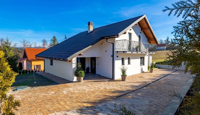 Awesome home in Benkovac Fuzinski