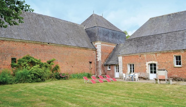 Awesome home in Gouy Saint Andre with WiFi