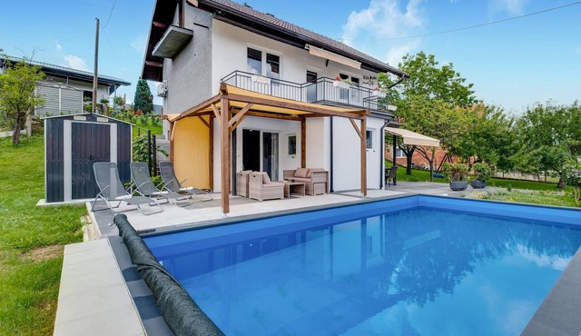 Awesome home in Stubicke Toplice with sauna