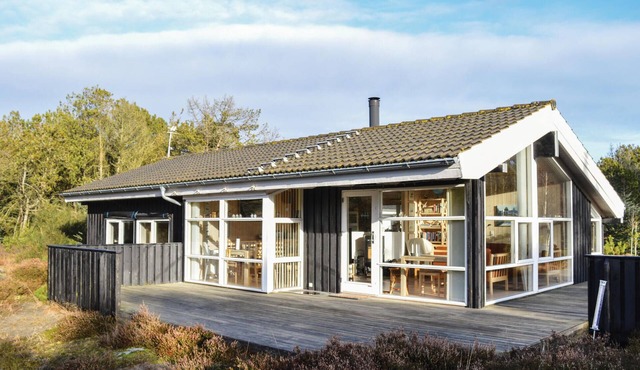 Awesome home in ålbæk with sauna