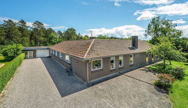 Awesome home in ørsted