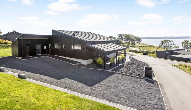 Awesome home in Aabenraa