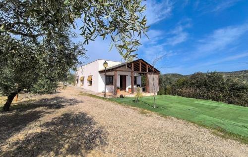 Awesome Home In Adamuz