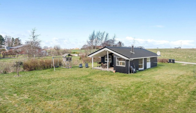 Awesome home in Askeby with sauna