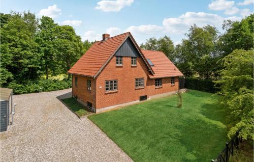 Awesome Home In Bække With Kitchen