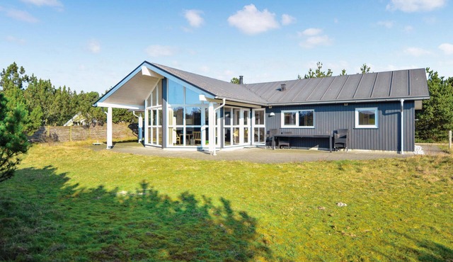 Awesome home in Blåvand with sauna