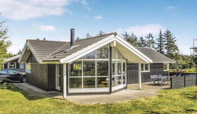 Awesome home in Blåvand with sauna