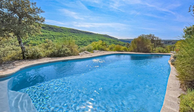 Awesome home in Bonnieux with sauna