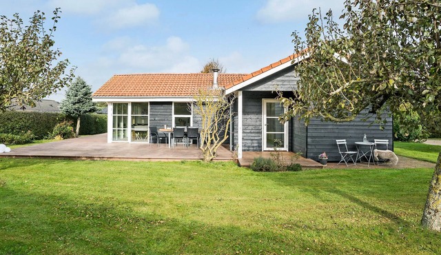 Awesome home in Børkop with sauna