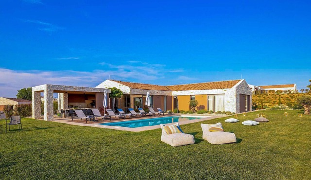 Awesome home in Brtonigla with sauna