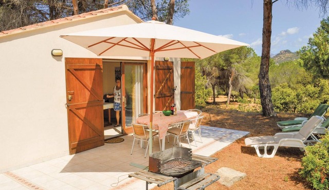 Awesome home in Calcatoggio with WiFi