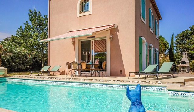 Awesome home in Carcassonne