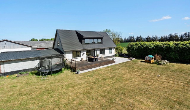 Awesome home in Sønder Felding