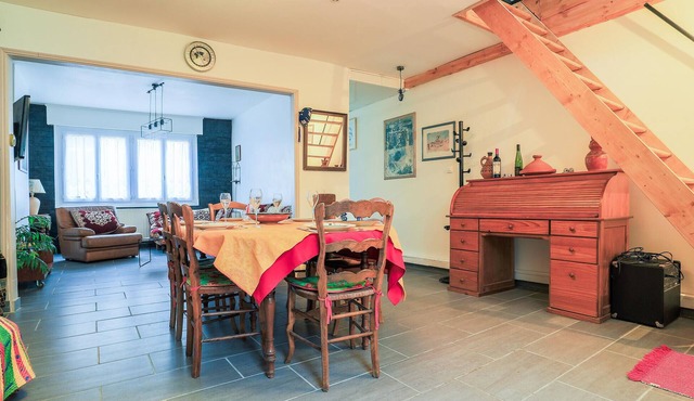 Awesome home in Dunkerque with WiFi