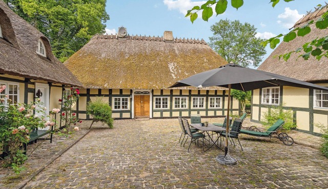 Awesome home in Ebberup with sauna