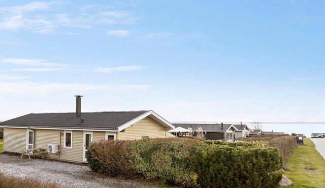 Awesome home in Ebberup with WiFi