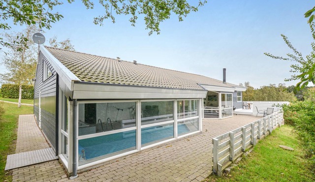 Awesome home in Ebeltoft with sauna