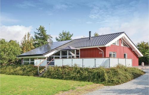 Awesome Home In Ebeltoft With Sauna