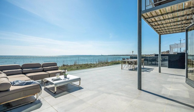 Awesome home in Egå with kitchen