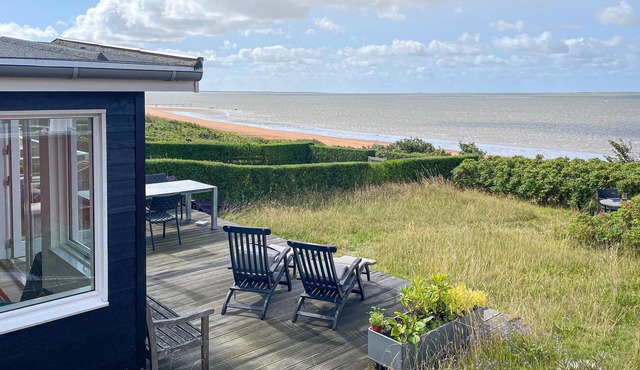 Awesome home in Esbjerg V with WiFi