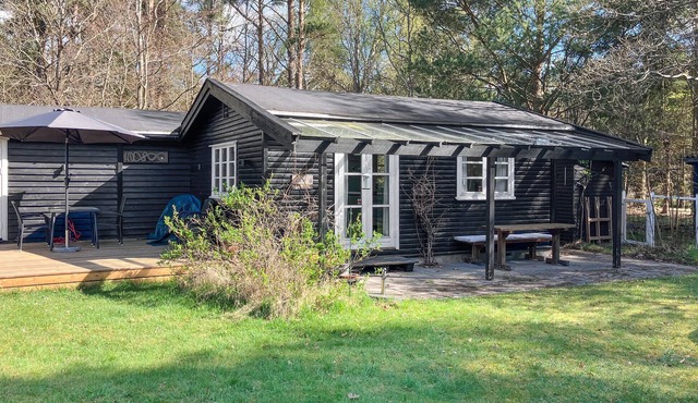 Awesome home in Frederiksværk with WiFi