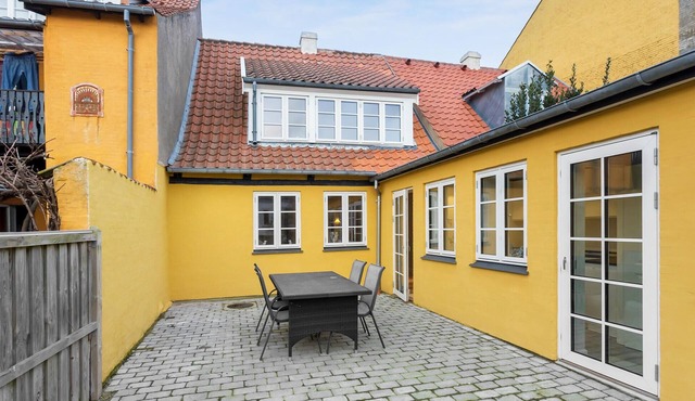 Awesome home in Faaborg with WiFi