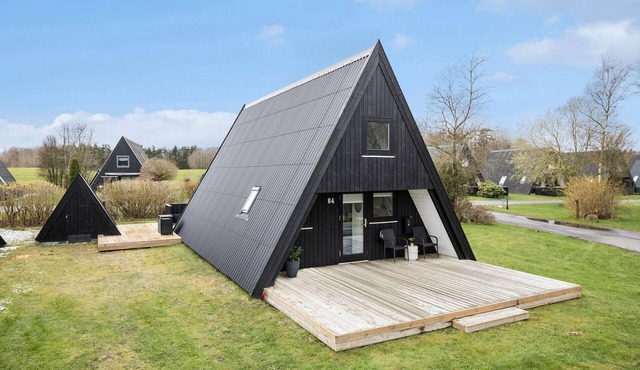 Awesome home in Farsø with WiFi