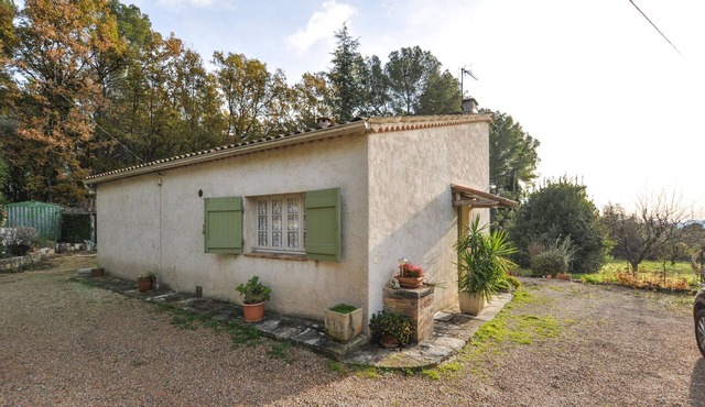 Awesome home in Fayence with WiFi