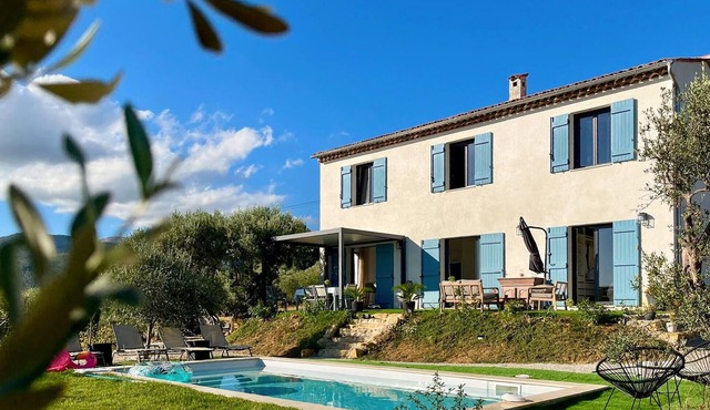 Awesome home in Fayence
